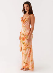 Vestido maxi Diedre Rose Strappy - Estampado floral atardecer