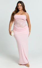 Vestido largo Rania - Vestido de encaje en contraste con bustier, cuello drapeado y cintura baja en color rosa