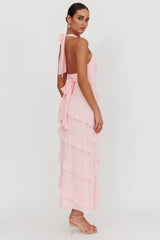 Vestido largo estilo halter con volantes Frill de Flirt Color Rubor