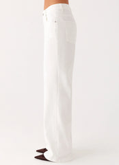 Back Again Straight Leg Denim Jeans - White