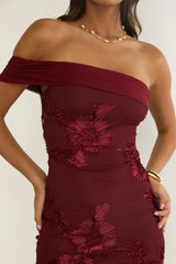 Vestido largo de fiesta asimétrico embellecido color vino