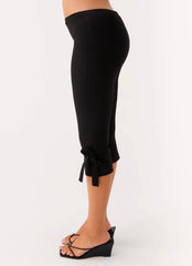 Pantalones Capri Takeover - Negros