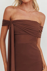 Vestido largo con hombros descubiertos Silver Moon Chocolate