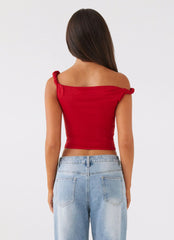 Top Solace Soul Twist con hombro al descubierto - Rojo