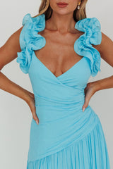 Vestido maxi Kinley con volantes en los tirantes, color azul