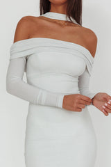 Vestido largo con mangas largas y hombros descubiertos Flutters - Blanco