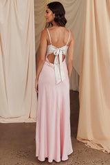 Vestido Bayleigh Low con Lazos Traseros Rosa