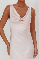 Vestido largo rosa de cuello vuelto y espalda abierta Good Intentions