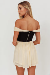 Mono de escote Bardot Perfect Worlds en blanco/negro