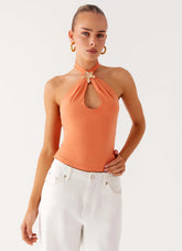 Top estilo halter Kirra - Melocotón