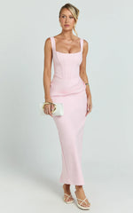 Vestido maxi Karlie - Vestido ajustado con cuello redondo en rosa
