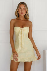 Minivestido sin tirantes "Delightful Dreams" amarillo