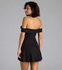 Minivestido con vuelo con hombros descubiertos Classic Babe