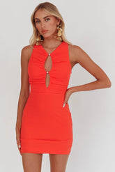 Minivestido rojo sin mangas con abertura y malla Piece Of Heaven