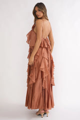 Vestido maxi de volantes escalonados "Cita Secreta" color óxido