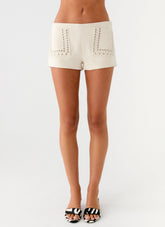 Shorts Mini Candela de Camurça de Cintura Baixa - Marfim