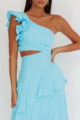 Vestido maxi azul Deanna con un solo hombro y volantes