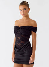 Minivestido con hombros descubiertos Either Way - Negro