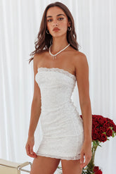 Minivestido de encaje Must Be Love blanco