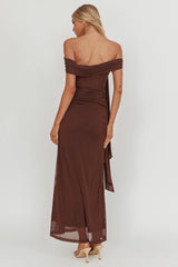 Vestido largo con hombros descubiertos Silver Moon Chocolate