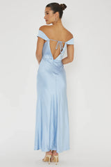 Vestido azul Lucinda con hombros descubiertos y espalda en V