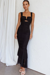 Vestido largo Nadia de cola de pez con frunces negro