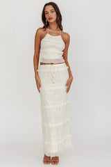 Top de lentejuelas fruncido con cuello halter Helios color beis