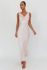 Vestido largo rosa de cuello vuelto y espalda abierta Good Intentions