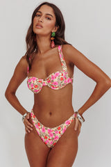 Braguita de bikini de corte alto Truly Yours, estampado floral amarillo