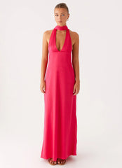 Vestido largo de satén con cuello halter Alicia - Fucsia