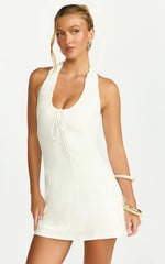 Minivestido Odile - Vestido com Gola Halter em Creme