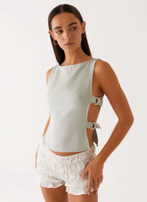 Top con hebilla Cherish You - Salvia