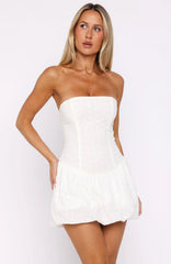 Minivestido Branco Tomara que Caia em Broderie Sunny Vibes