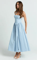 Vestido Midi Helda - Vestido com Painel de Corset e Amarração Halter no Pescoço em Azul Suave