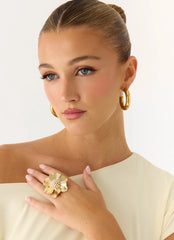 Anillo Perla Camelia - Oro