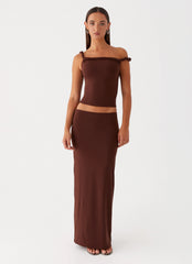 Top de hombros retorcidos Solace Soul - Chocolate