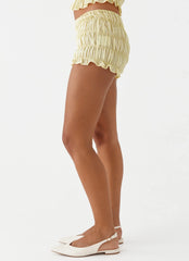 Minishorts fruncidos Girls Like Us - Amarillo