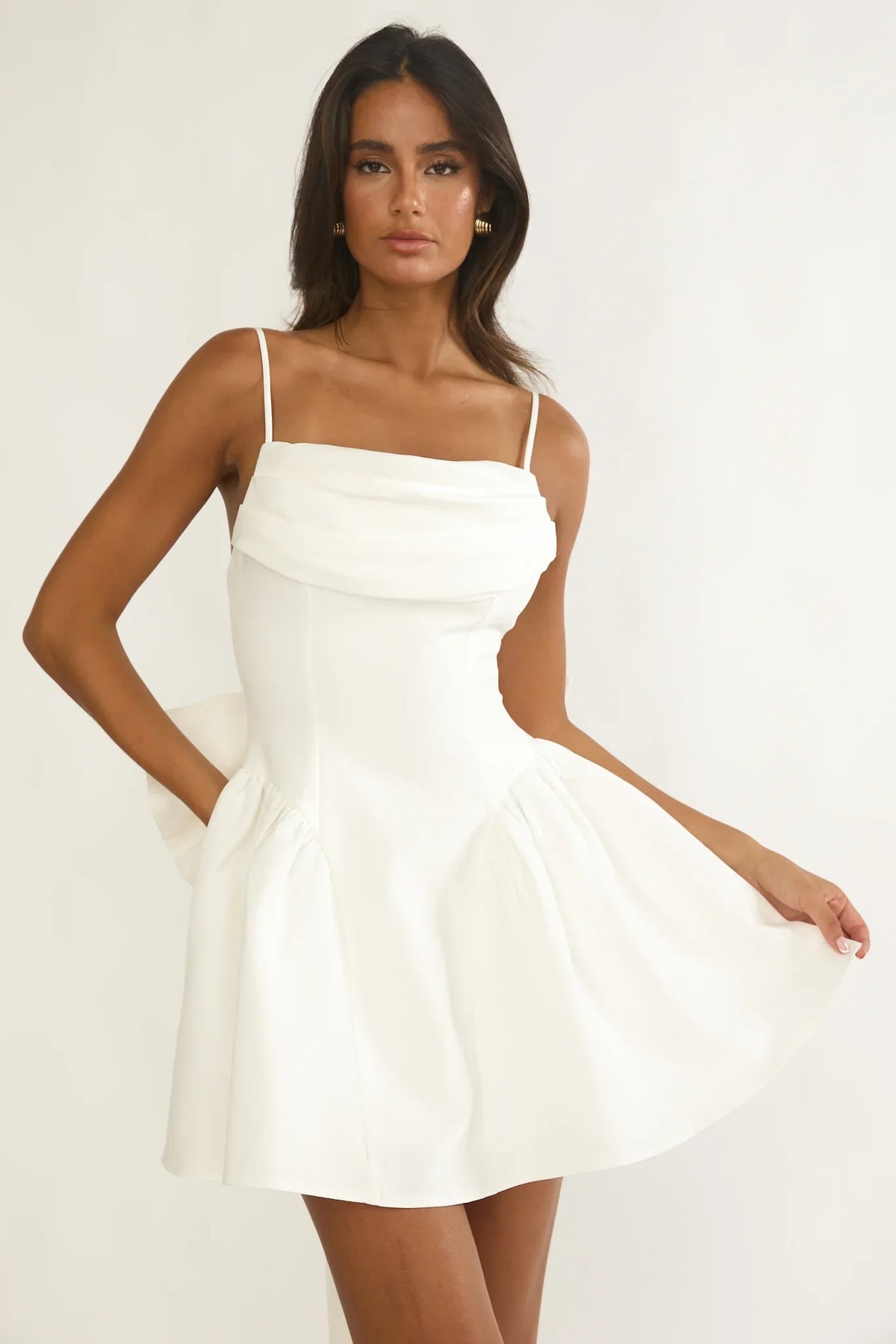 Minivestido Wilder extragrande con lazo en la espalda blanco