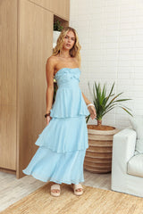 Maxivestido palabra de honor con volantes Top It Off azul