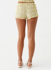 Minishorts fruncidos Girls Like Us - Amarillo