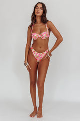 Braguita de bikini de corte alto Truly Yours, estampado floral amarillo