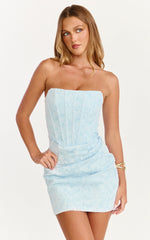 Vestido Mini Rachel - Vestido Tomara que Caia com Corpete e Saia Drapeada na Cor Azul Gelo