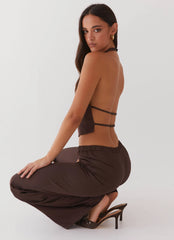 Top halter de satén Bree - Marrón