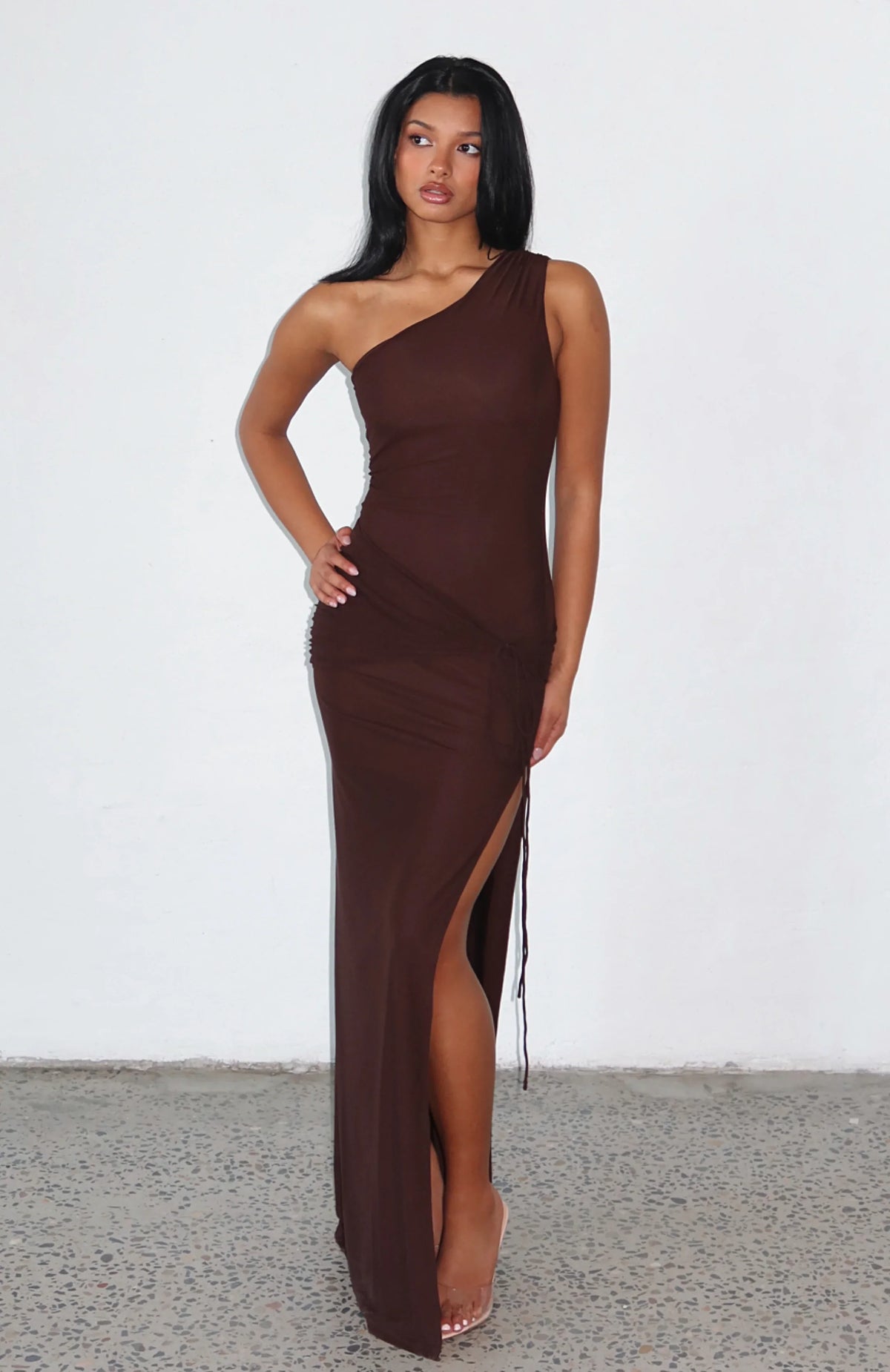 Mi vestido largo Cure color chocolate