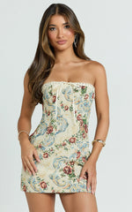 Minivestido Dana Jacquard Sin Tirantes con Ribete Contraste Ajustado en Crema