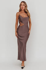 Vestido Emmerson com Recortes e Gola Drapeada Cinza Quente