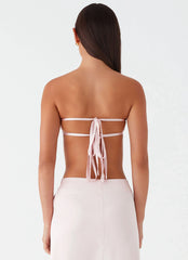 Top bandeau rosa con diseño de rosa Crescent Light