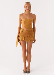 Top Cropped Tomara que Caia Burning Bridges - Marrom