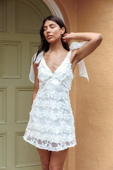 Minivestido Mykonos de Ombro Amarrado com Detalhes Brancos