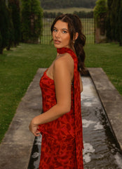 Maxivestido Bajo la Pagoda - Floral Rojo Oscuro